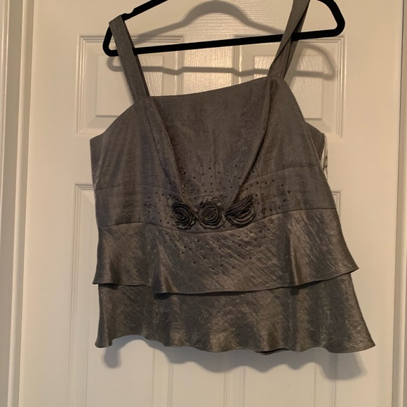 Silver Two Piece Special Occasion Top - Picture 4 of 8